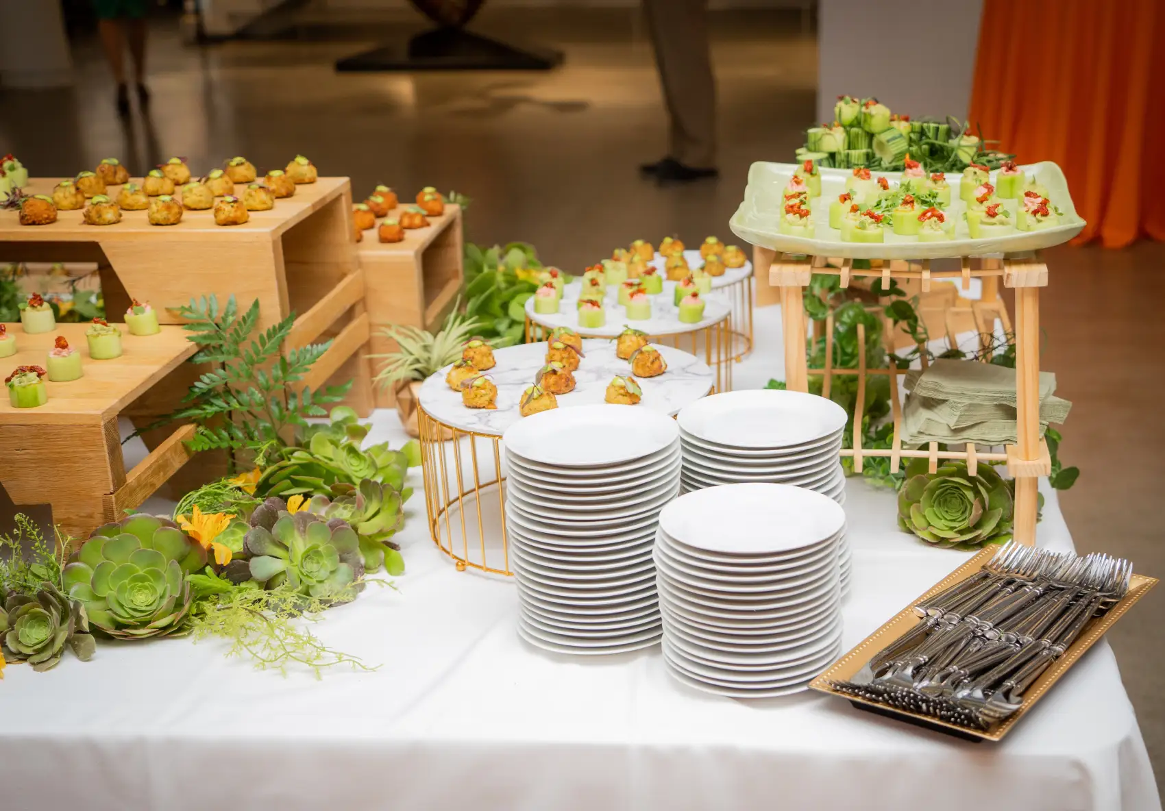 Drop-off and pick-up catering service in Riverside by Bamboo Island Catering with convenient, fresh, ready-to-serve meals.